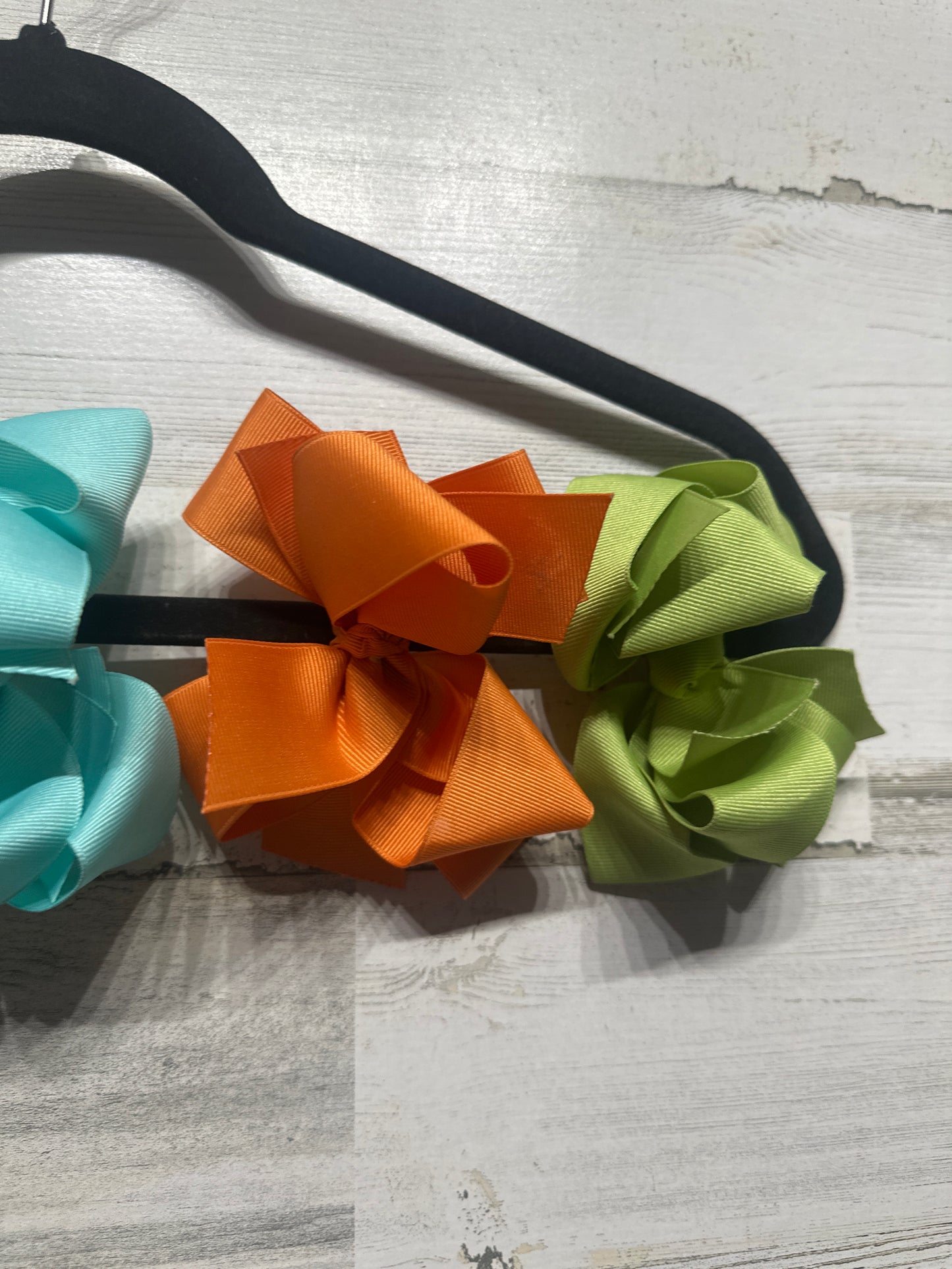 Lot of 5 Medium Sized Hair Bows - Bows on Alligator Clips - Good Used Condition