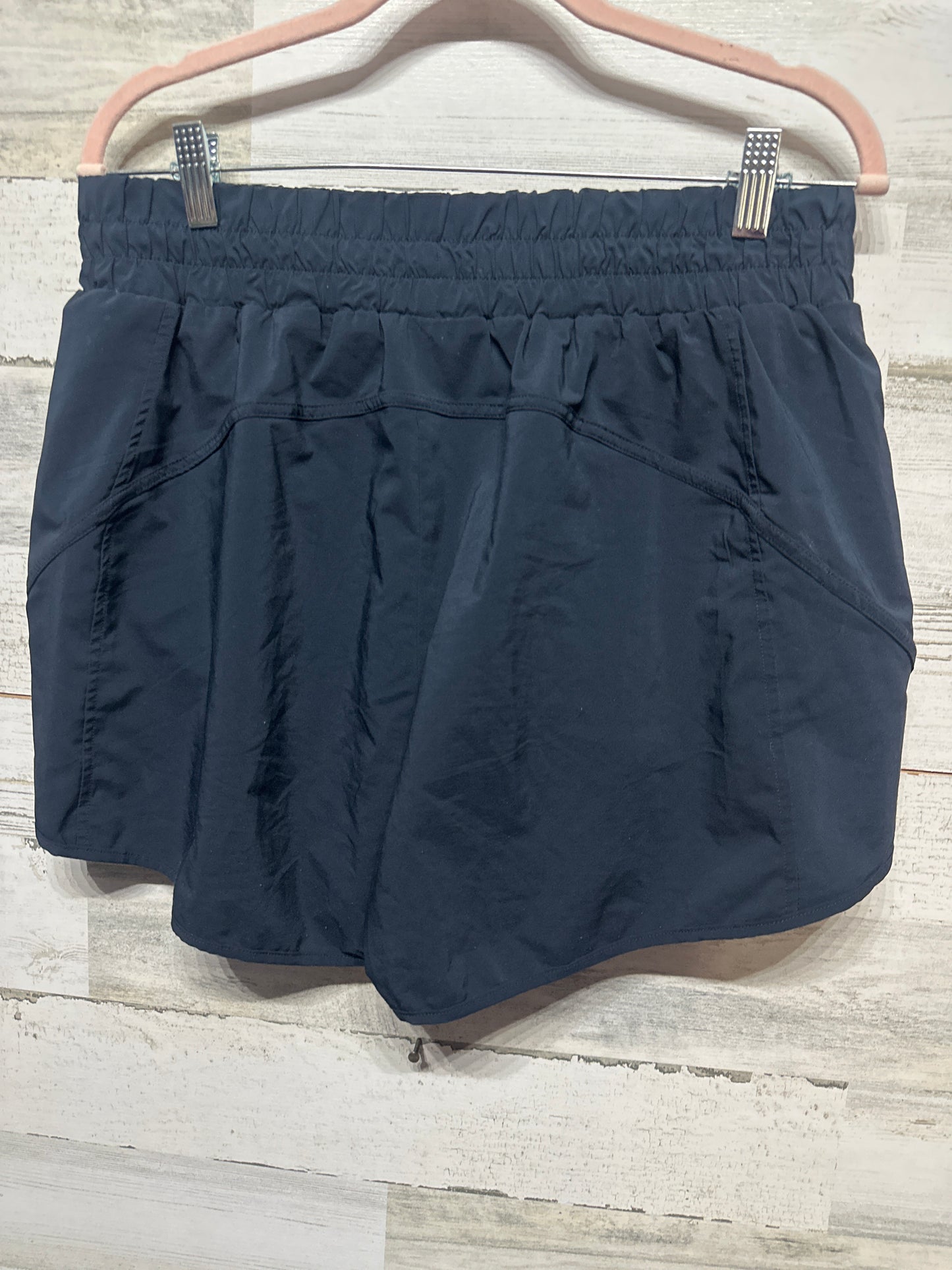 Women's Size XL Navy Lined Athletic Shorts - Very Good Used Condition