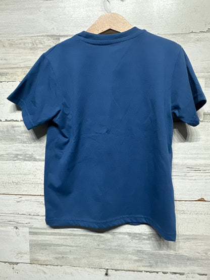 Size 5-6 (Medium) Shrimp and Grits Bus T-Shirt - Very Good Used Condition