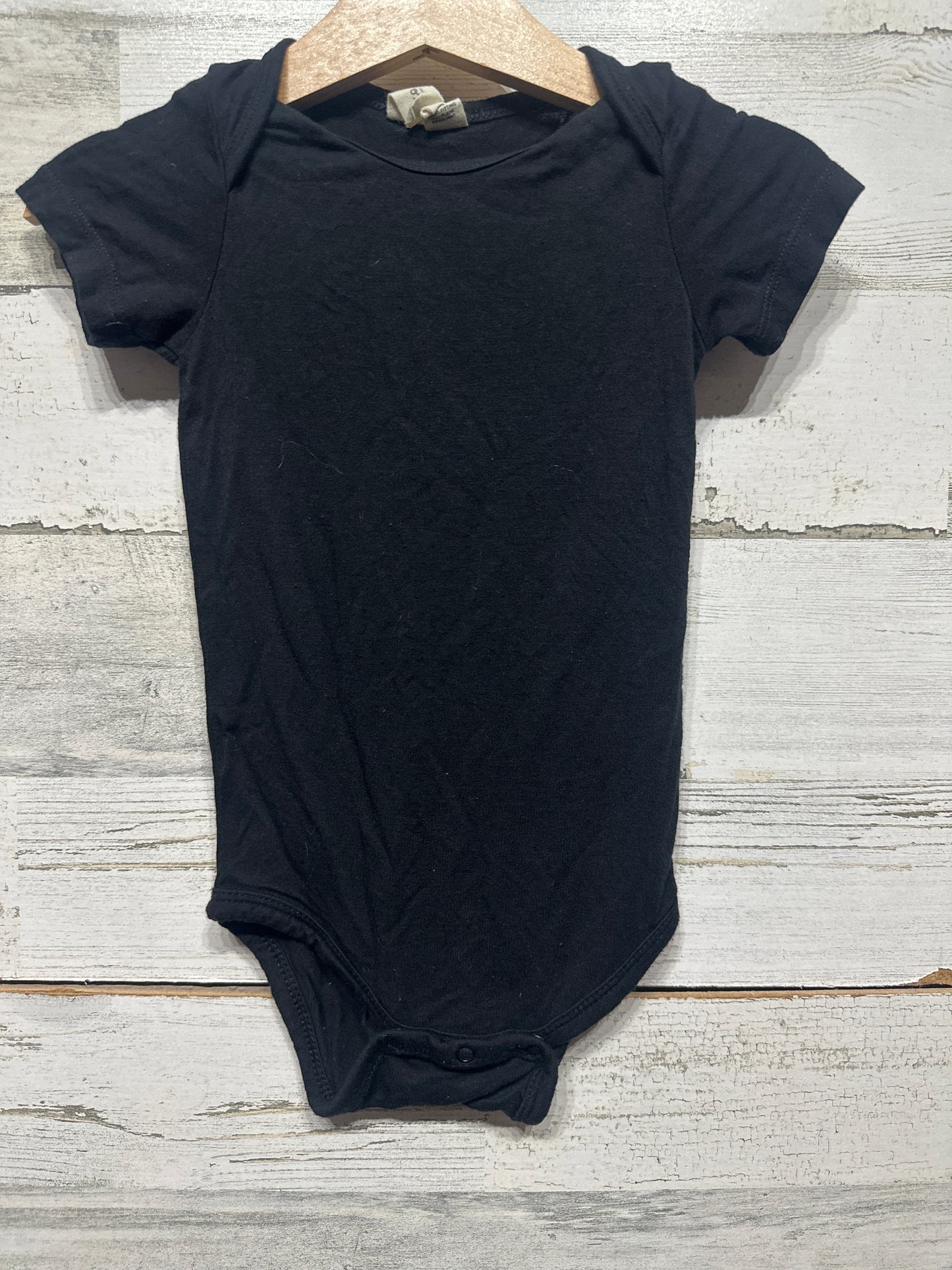 Preowned Size 12-18m Kyte Baby Black Bamboo Bodysuit - Very Good Used Condition