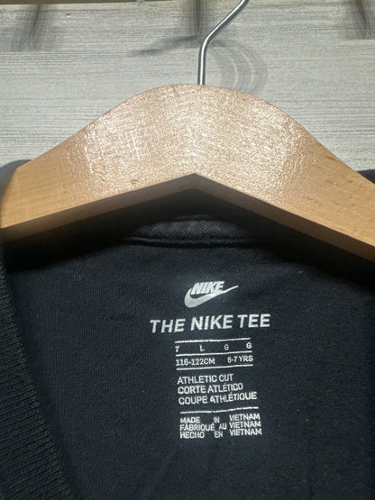 Boys Size 7 (Fits 6-7 Years) Nike Black and Gold Shirt - Very Good Used Condition