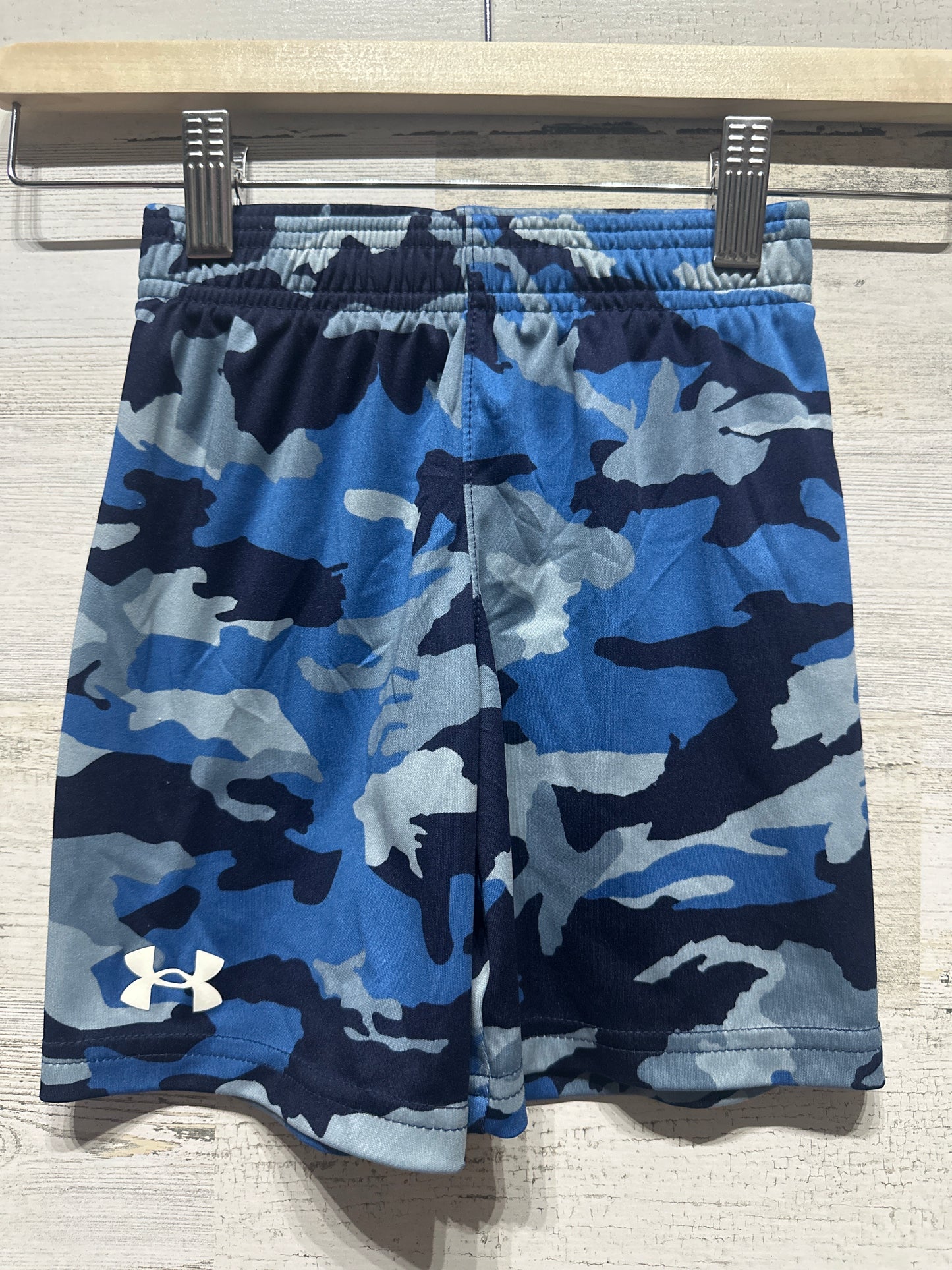 Boys Size 4 Under Armour Blue Camo Athletic Shorts - Play Condition**