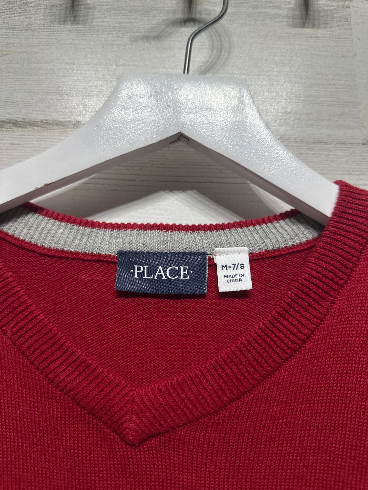 Boys Size 7/8 Medium Children’s Place Red Sweater- Very Good Used Condition