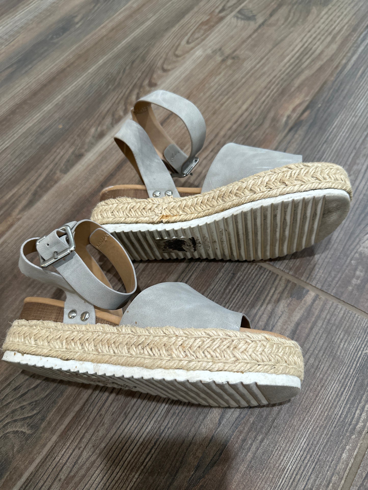 Women’s Size 6.5 Soda Grey Platform Espadrilles Wedge Shoes - Good Used Condition