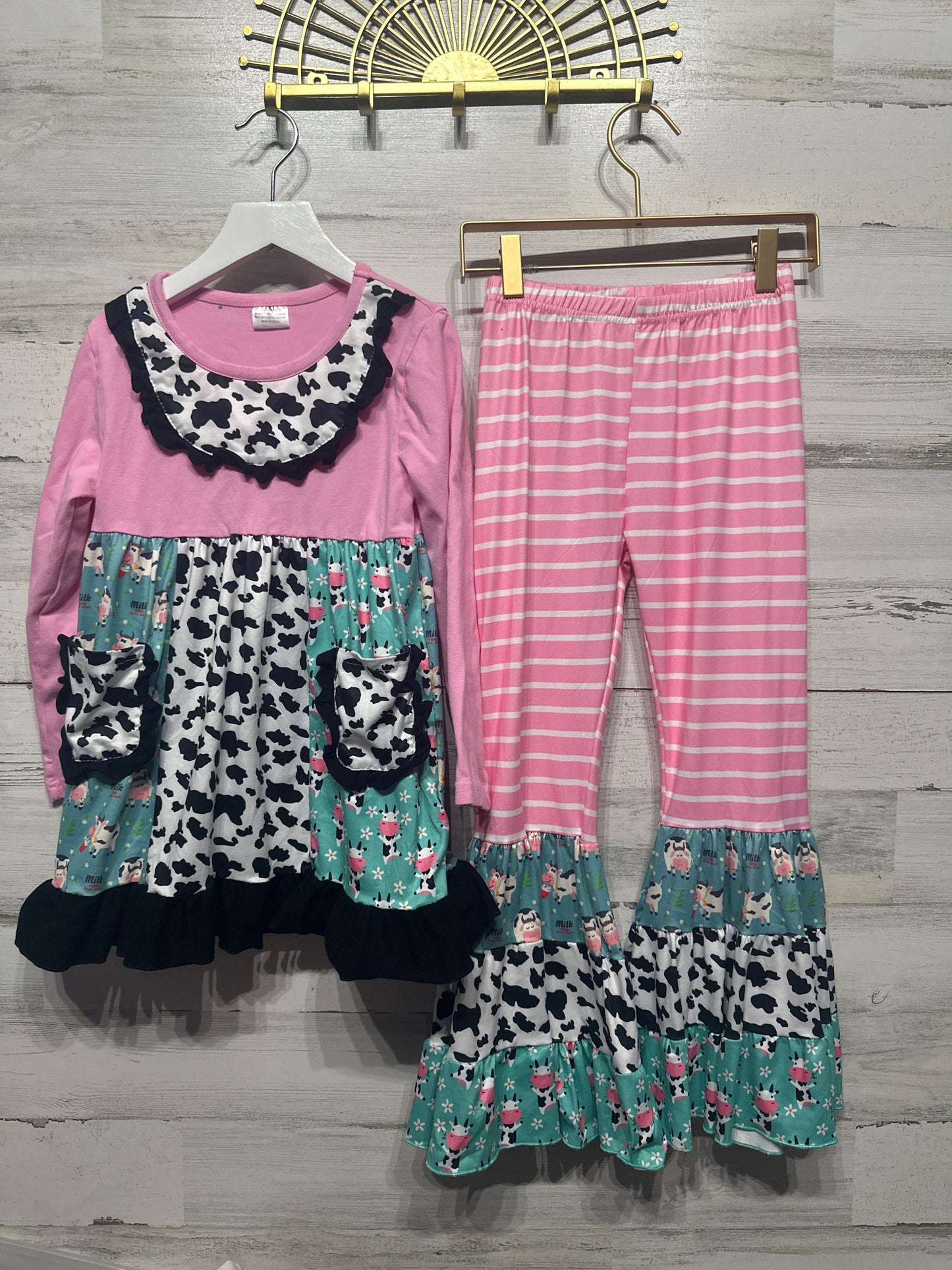 Girls Size 7/8 Ruffle Cow Outfit Set - Play Condition**