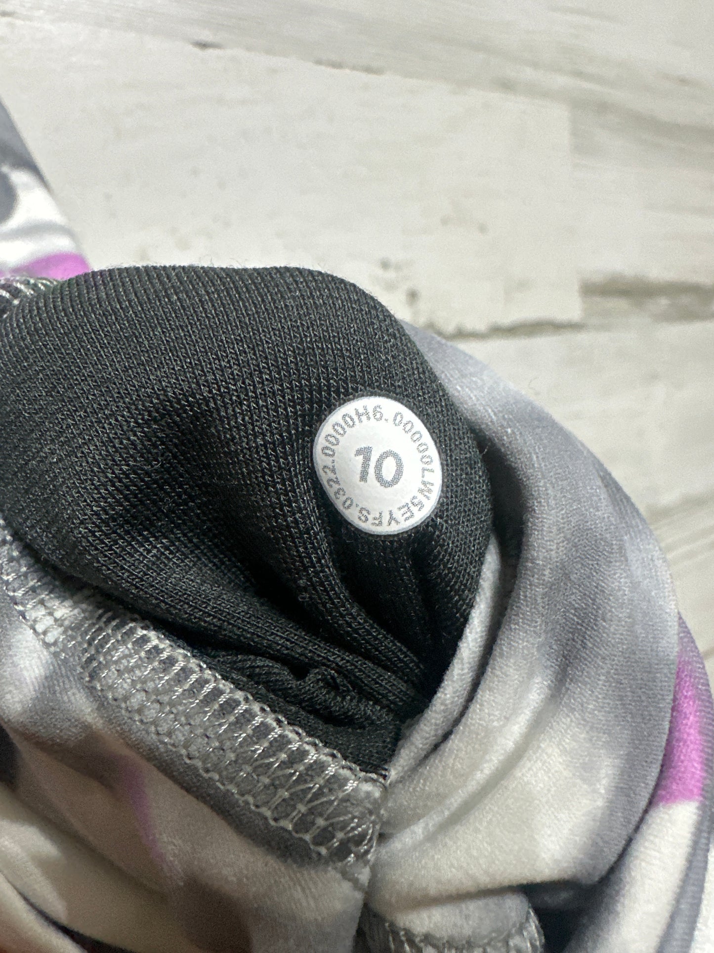 Women's Size 10 Lululemon 25” Unicorn Throwback Print Align High Waist Leggings - Excellent Used Condition