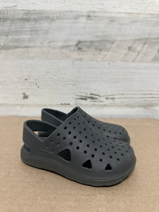 Size 5-6 (Toddler) Totes Clogs - Good Used Condition