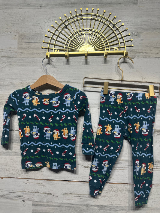 Bluey Holiday Two Piece Pajama Set Toddler 2t GUC