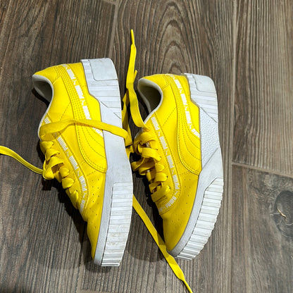 Youth size 4.5 yellow Puma shoes - good used condition