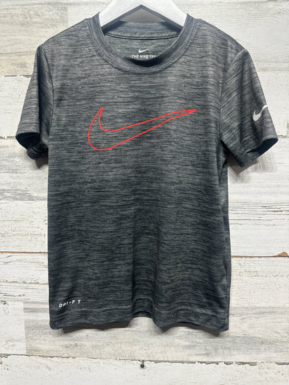 Boys Size 6 Nike Athletic Cut Dri-Fit Grey Shirt - Good Used Condition*