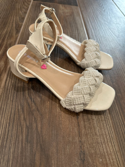 Girls Size 2 (Big Kid) Steve Madden White Heels - Good Used Condition