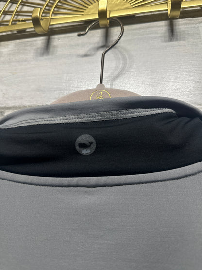 Women's Size XL Vineyard Vines Performance Quarter Zip Pullover - Good Used Condition*