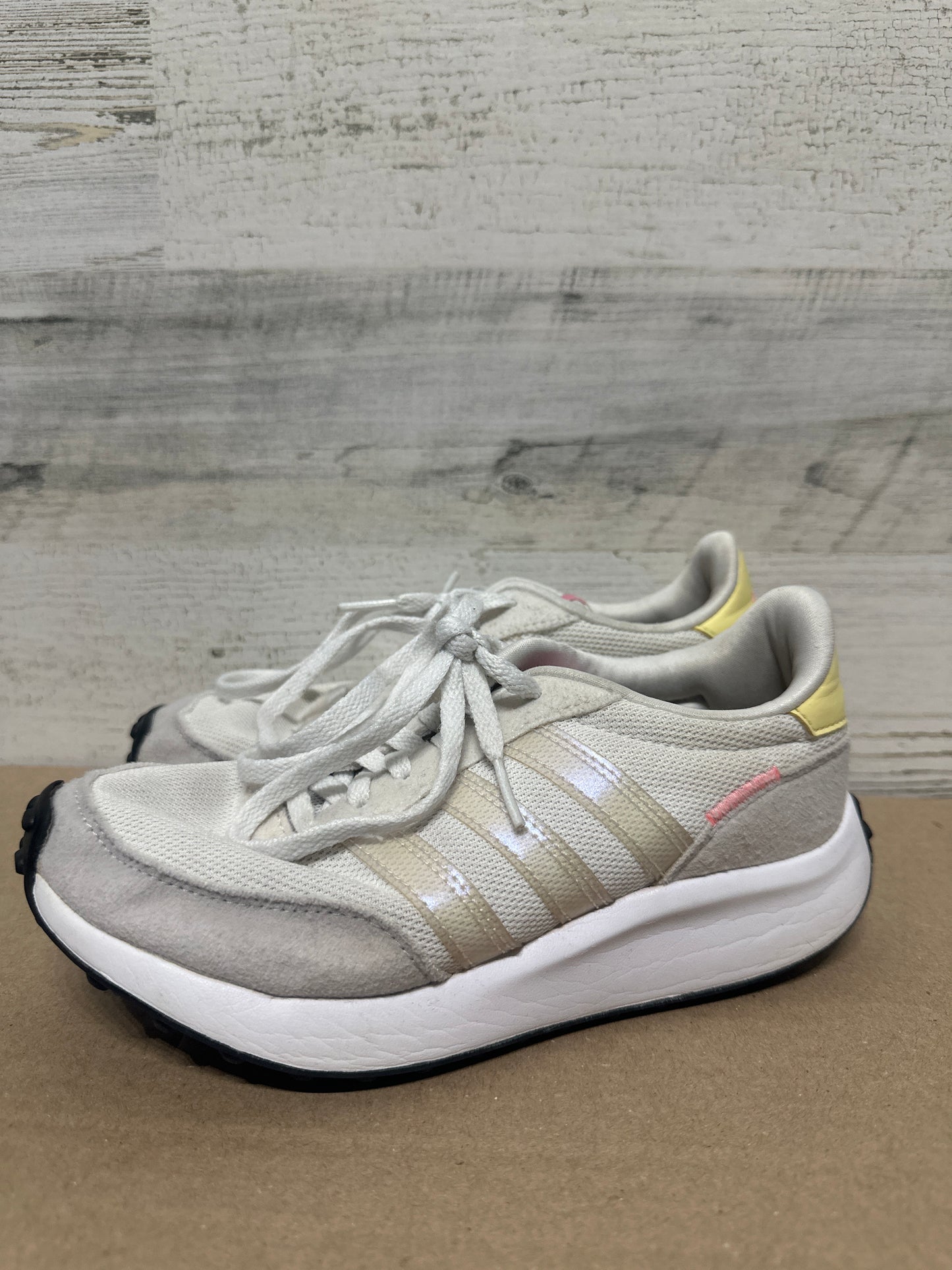 Girls Size 2.5 (Youth) Adidas Shoes - Play Condition*