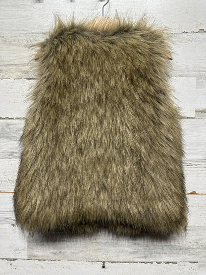 Fur (Faux) Vest - Old Navy - Girls Size 5t - Good Used Condition