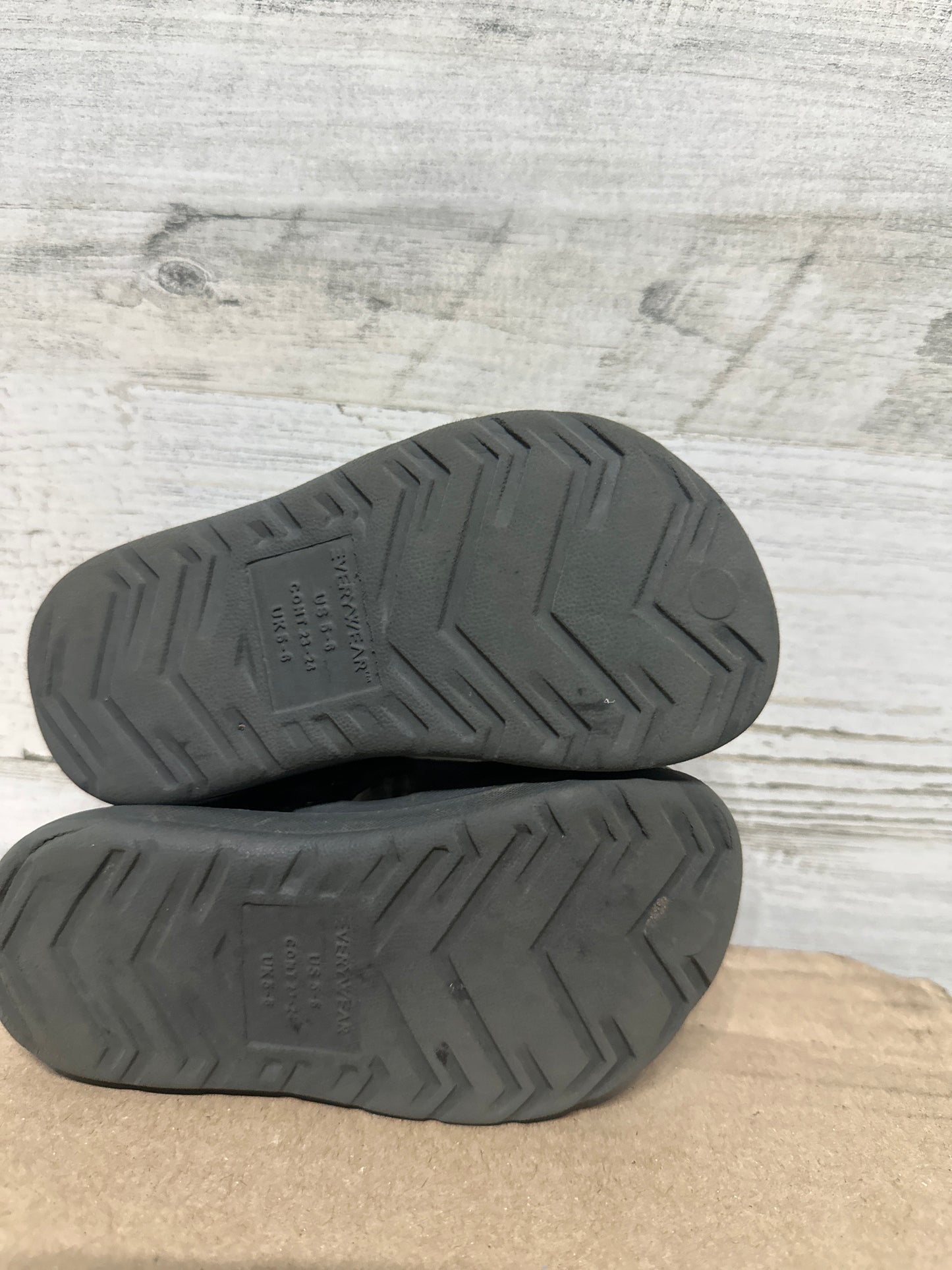 Size 5-6 (Toddler) Totes Clogs - Good Used Condition