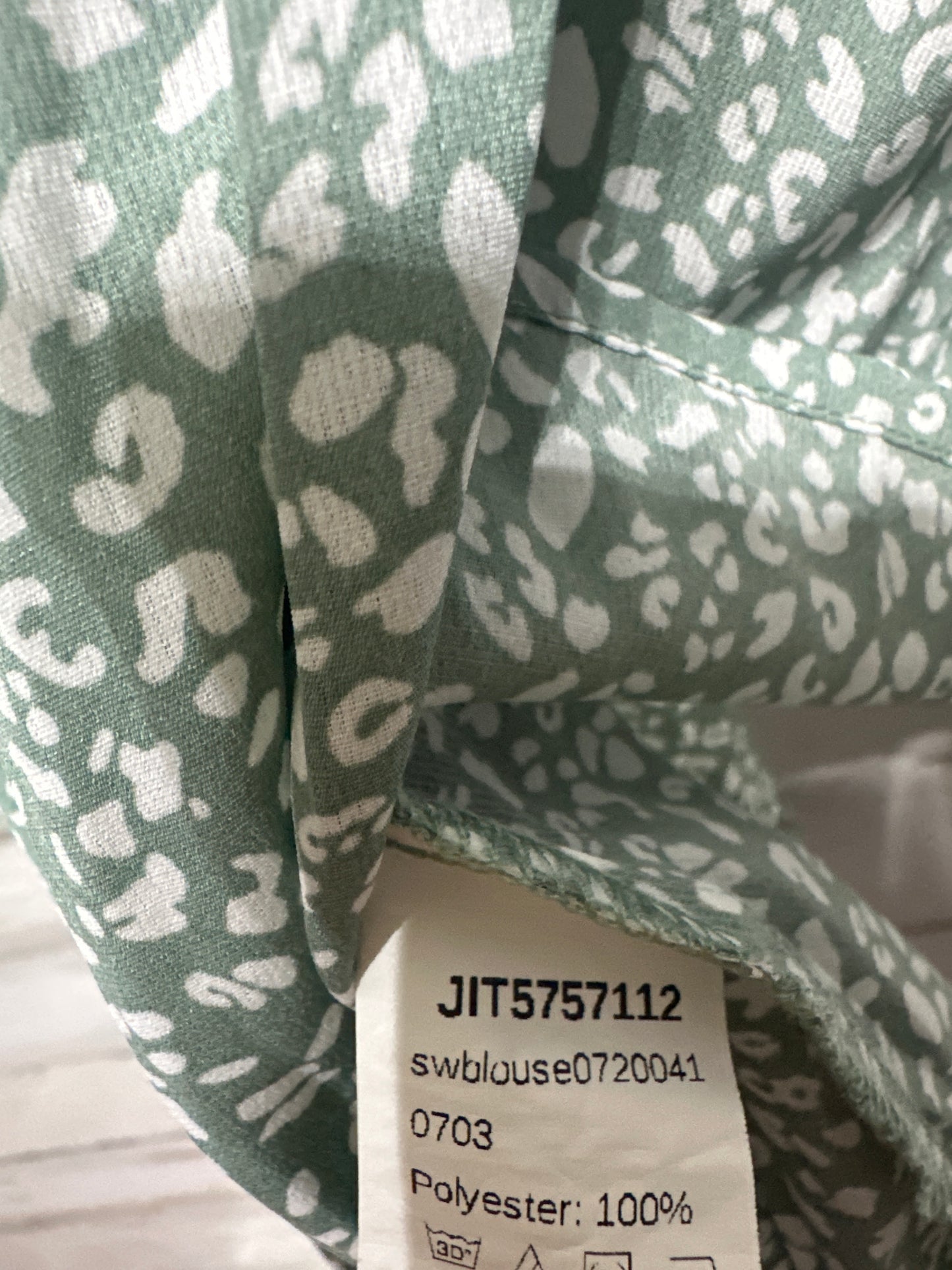 Women’s Medium SHEIN Tie Shirt - Very Good Used Condition