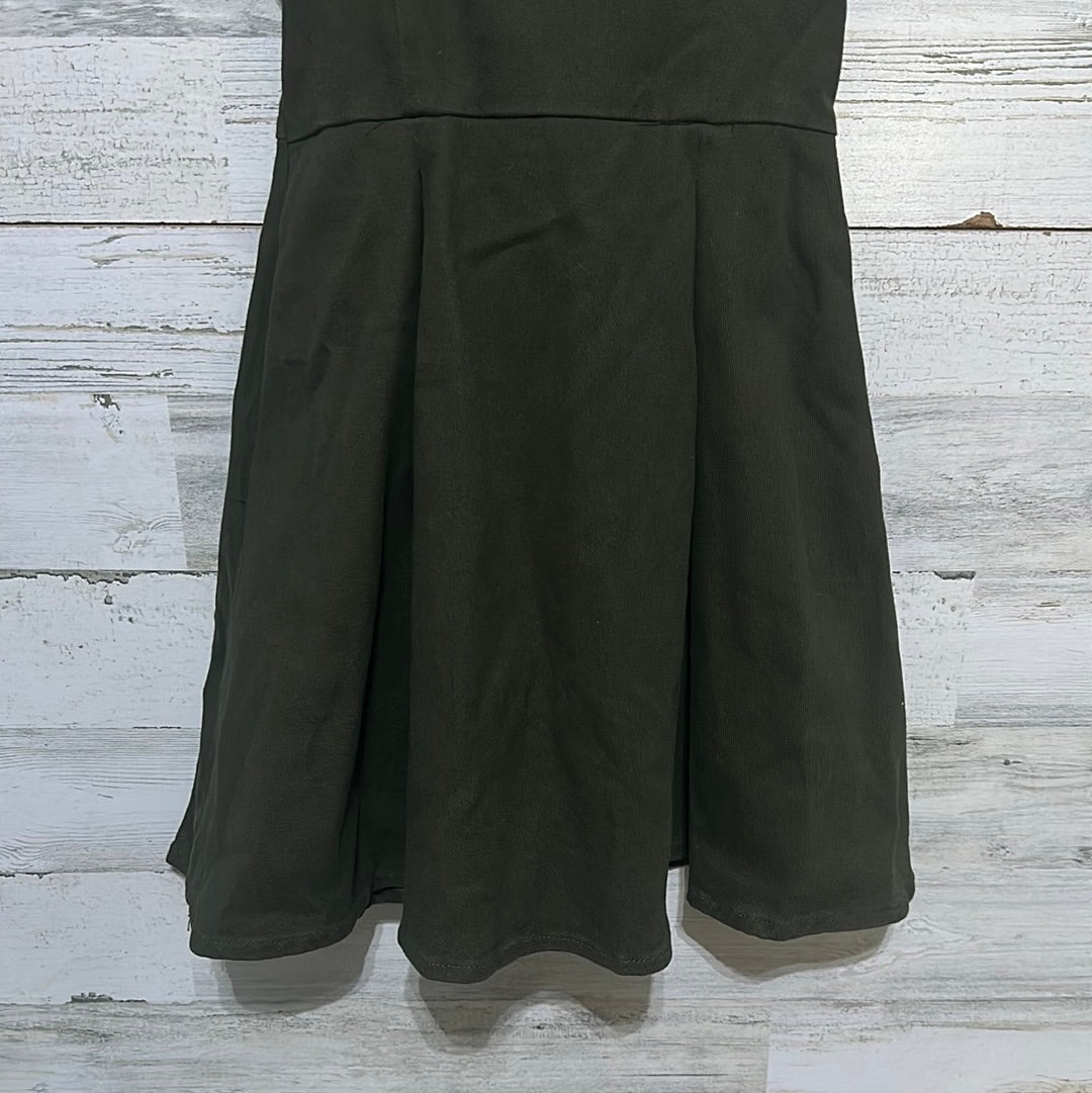 Girls Size Medium (fits like 8) Copper Key olive green dress - good used condition