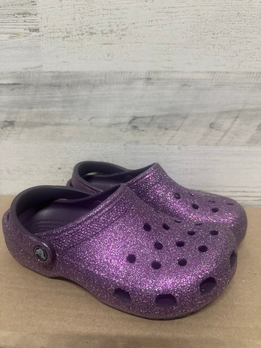 Girls Size J5 (Youth 5) Crocs Glitter Purple Clogs - Very Good Used Condition