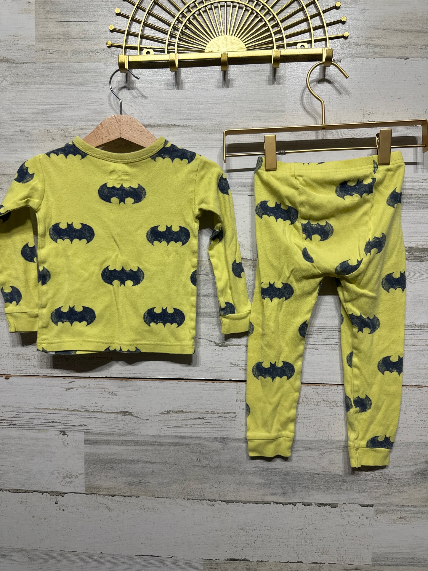 Boys Preowned Size 3t Gap / DC Organic Cotton Batman Pajama Set - Good Used Condition