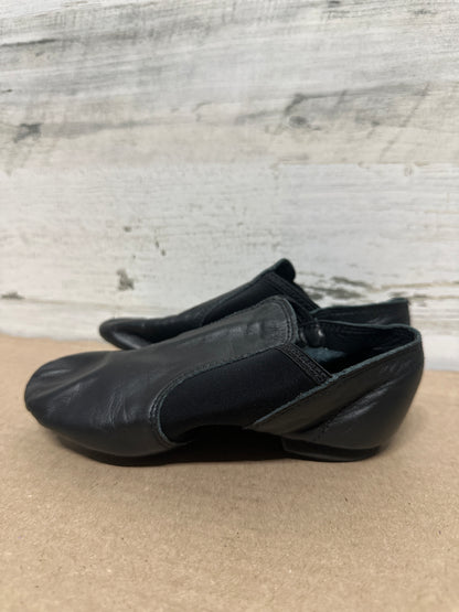 Fit Like 12 kids - marked Size 4M (Youth) Capezio EJ2 Style Black Split Jazz Shoes Shoes - Good Used Condition