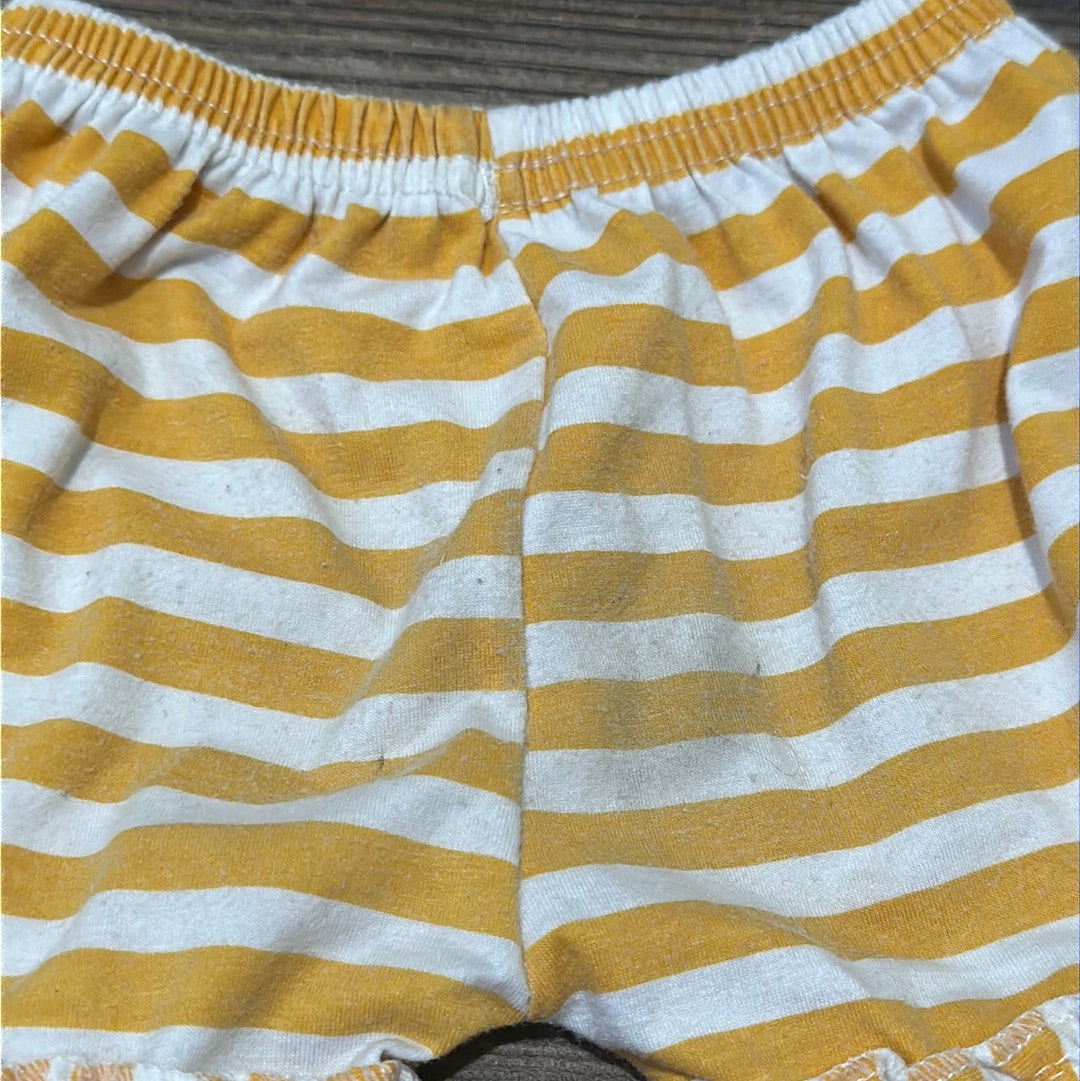 Girls Size 3-6m yellow/white striped ruffle pants - play condition