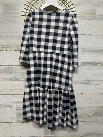 Girls Size 8 Emma & Elsa Black Plaid Dress With Pockets - Very Good Used Condition