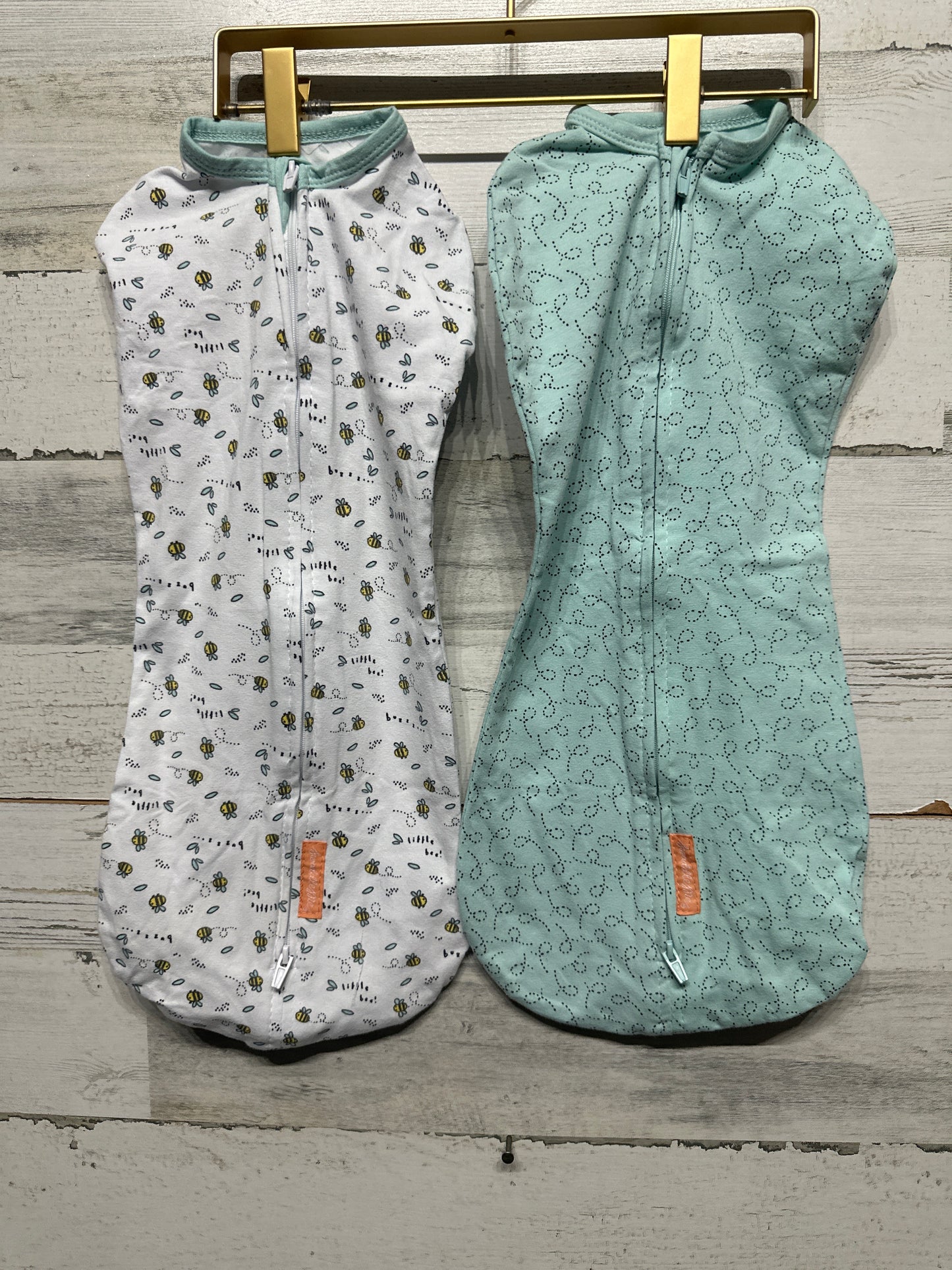 Size 0-3m (Small/Medium) SwaddleMe Sleepsacks by Ingenuity Pod (2 Pieces)- Very Good Used Condition