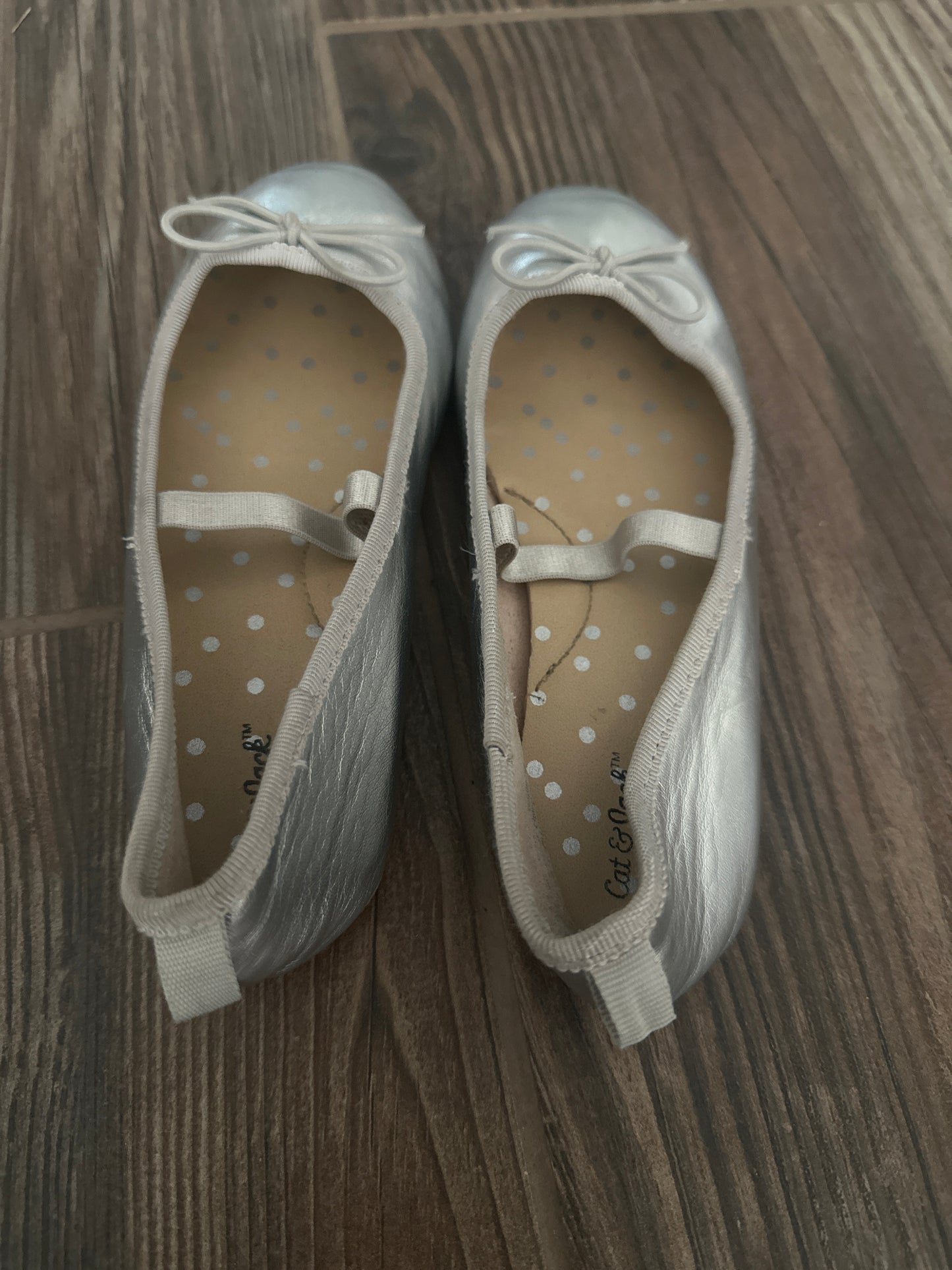 Girls Size 12 (Little Kid) Cat and Jack Silver Flats - Play Condition