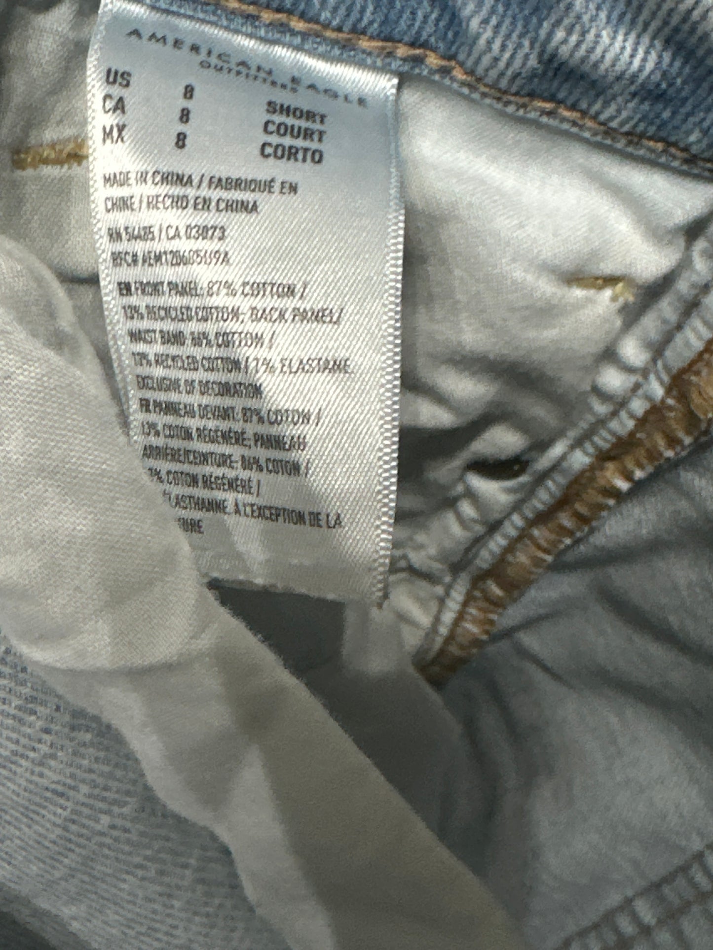 American Eagle Women’s 8 Short Strigid Mom Jeans VGUC