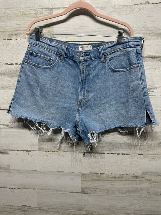 Women's Size 14 (32) Abercrombie & Fitch The Mom Short - High Rise Denim Shorts - Very Good Used Condition