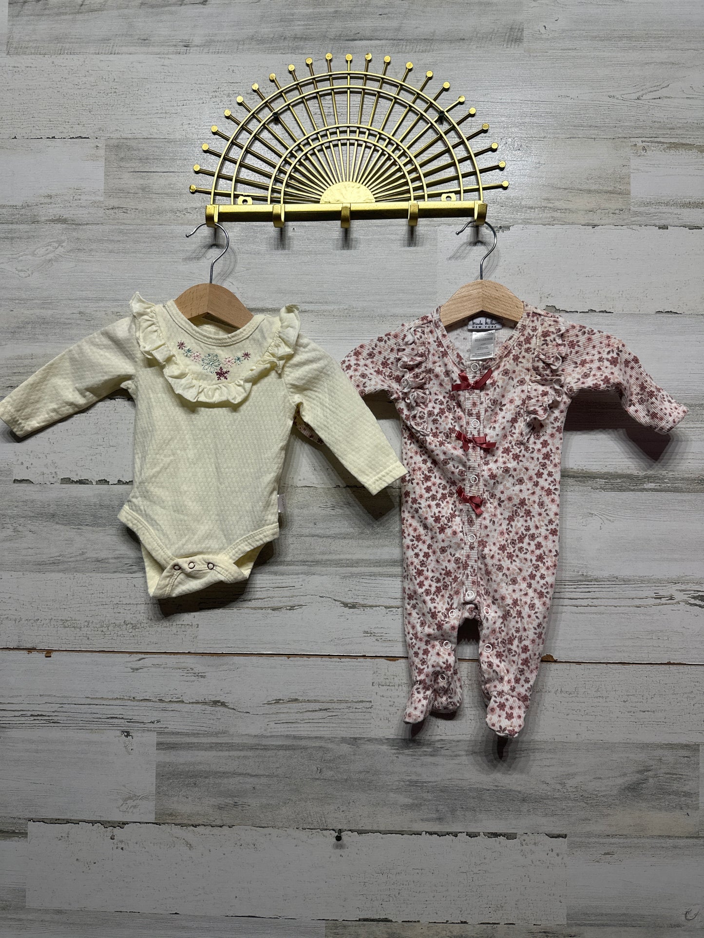 Nicole Miller/Tahari Baby Long Sleeve Lot - 2 Pieces - Size 0-3m - Very Good Used Condition