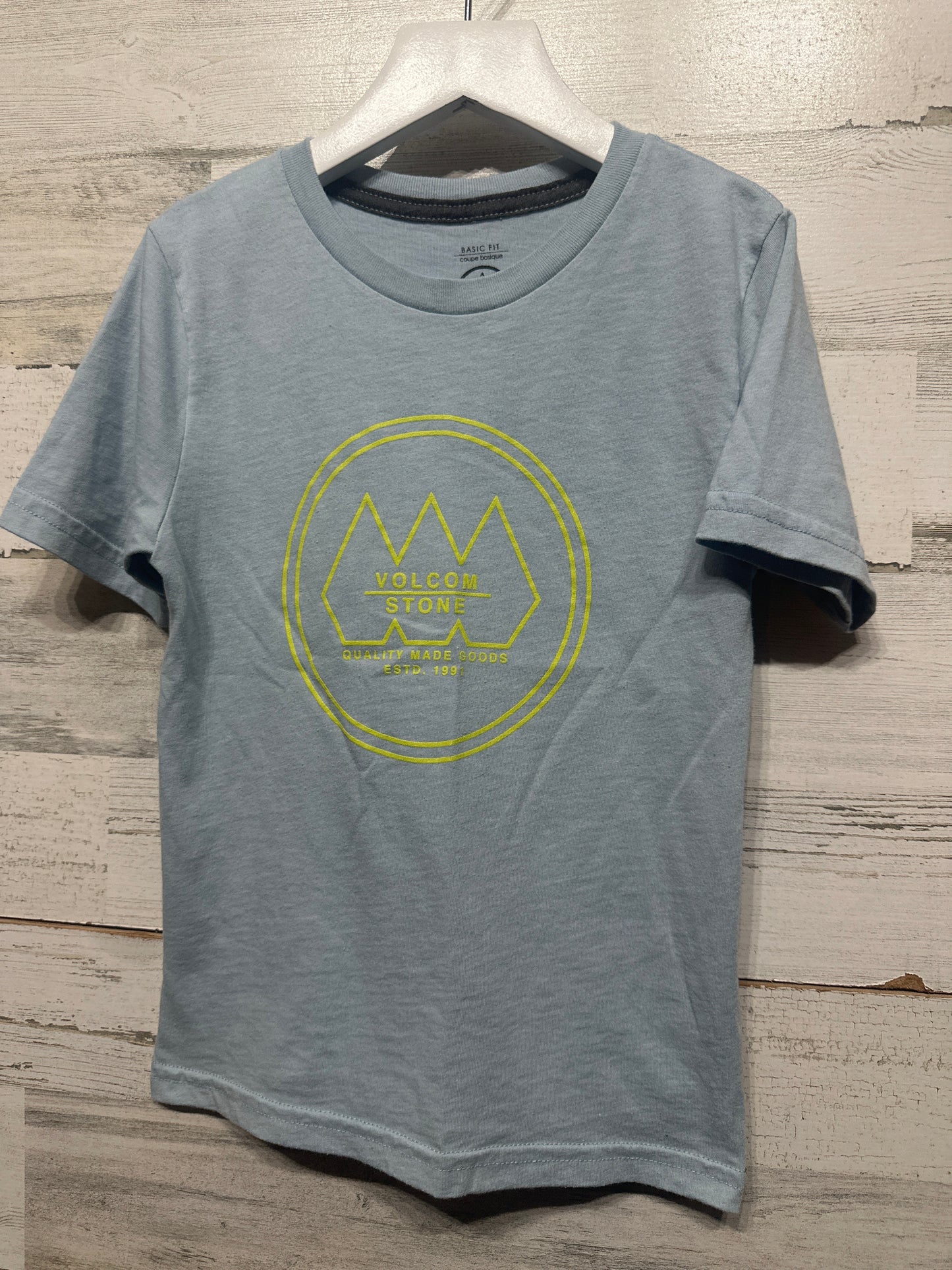 Boys Preowned Size 4t Volcom T-Shirt - Good Used Condition