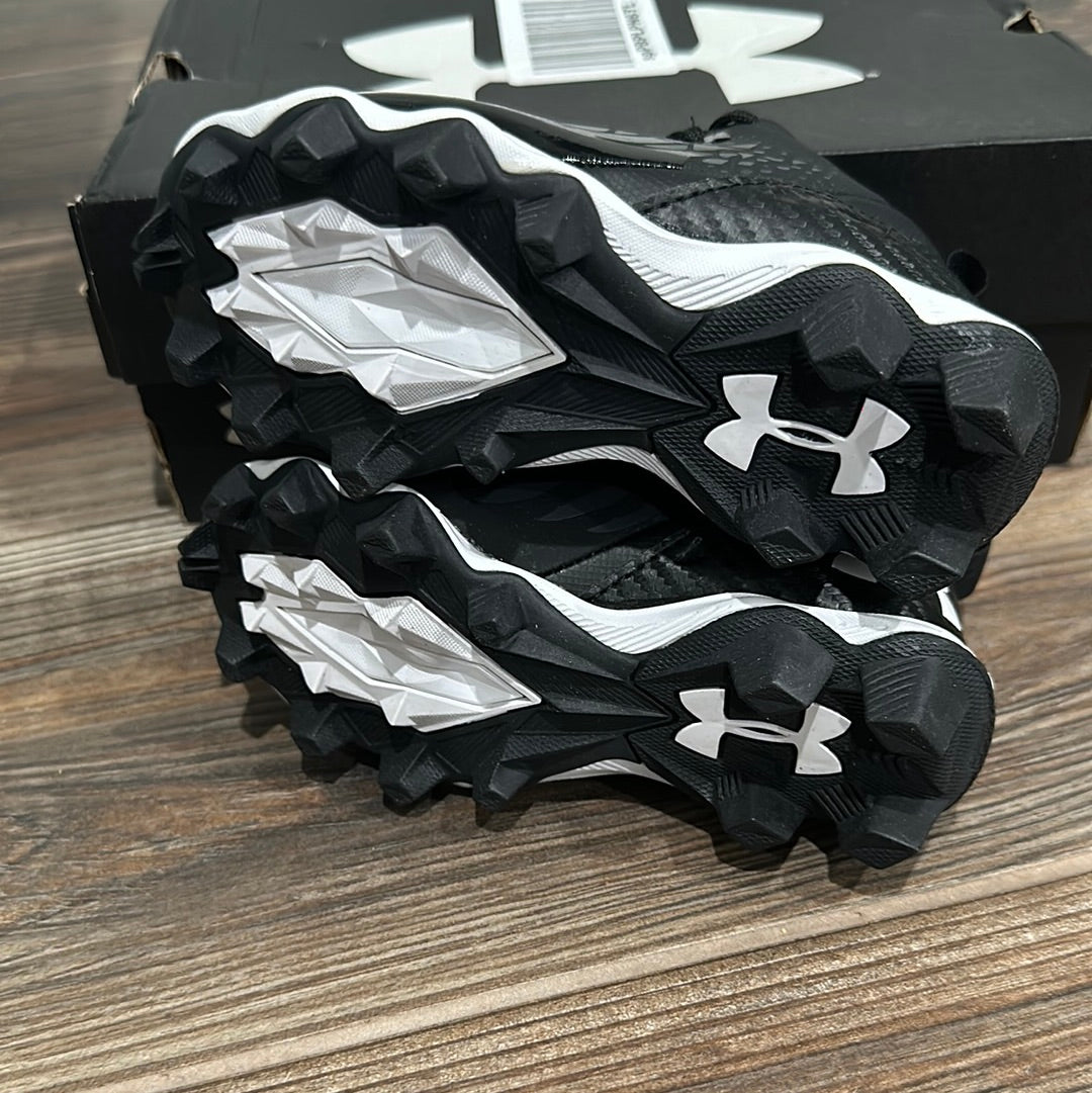 Boys Size 10 Toddler Under Armour Spotlight Franchise RM Jr. Football Cleats - New In Box