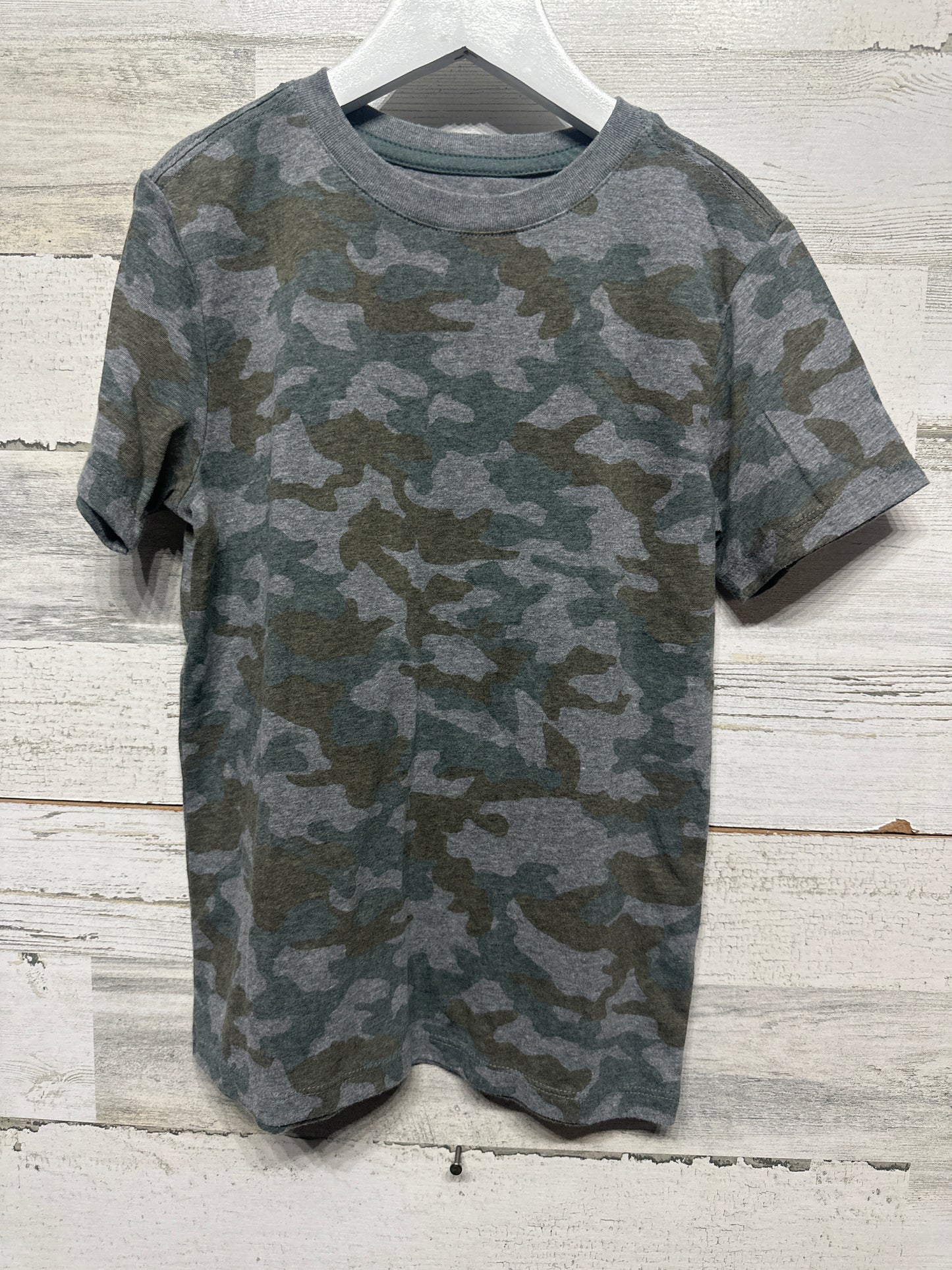 Boys Size 6/7 Cat & Jack Camo T-Shirt - Good Used Condition
