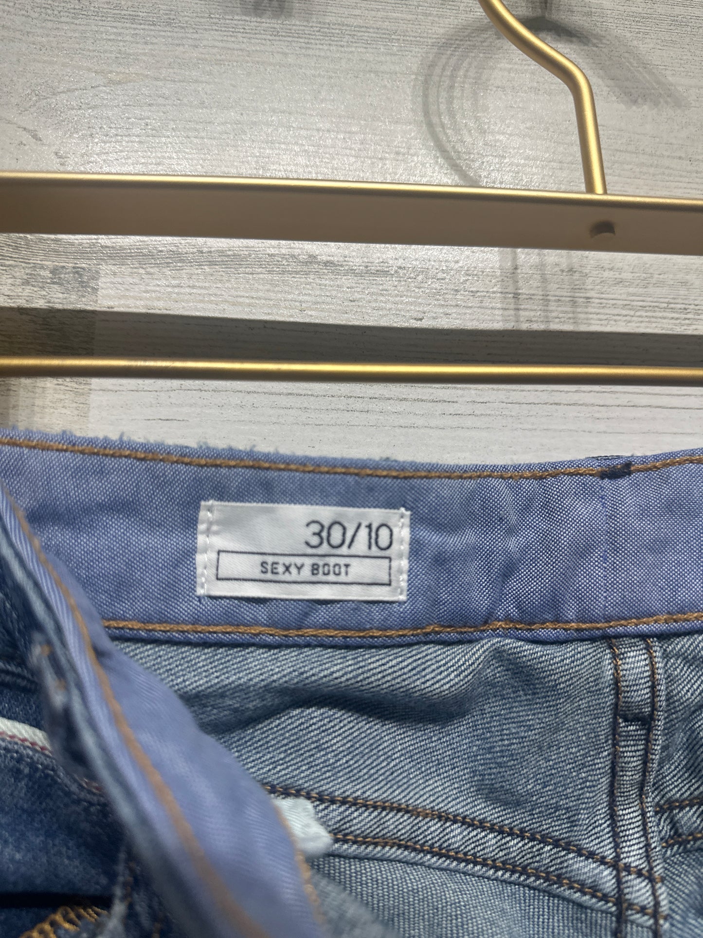 Women's Size 10/30 Gap 1969 Destructed Medium Wash Sexy Boot Jeans - Good Used Condition