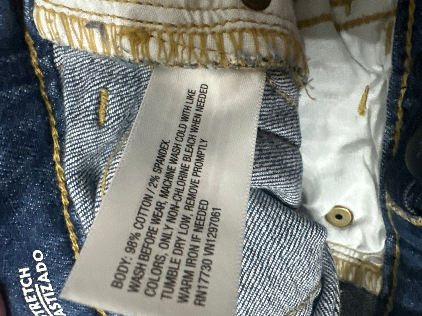 Boys Size 12m Cat and Jack Distressed Denim Shorts - Very Good Used Condition