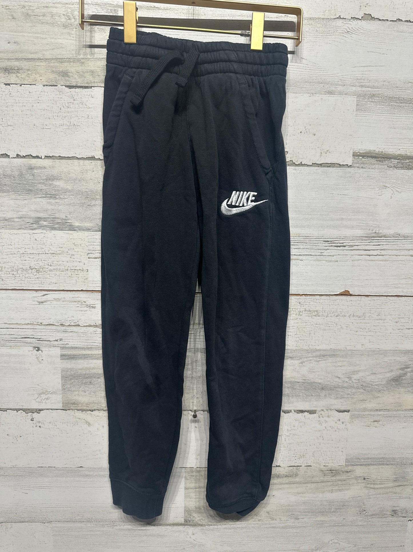 Boys Size XS (Fits Like 4-5) Nike Black Sweatpants - Play Condition*