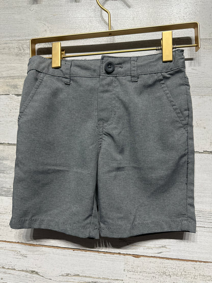 Boys Size 5t Cat and Jack Grey Adjustable Waist Quick Dry Shorts - Very Good Used Condition