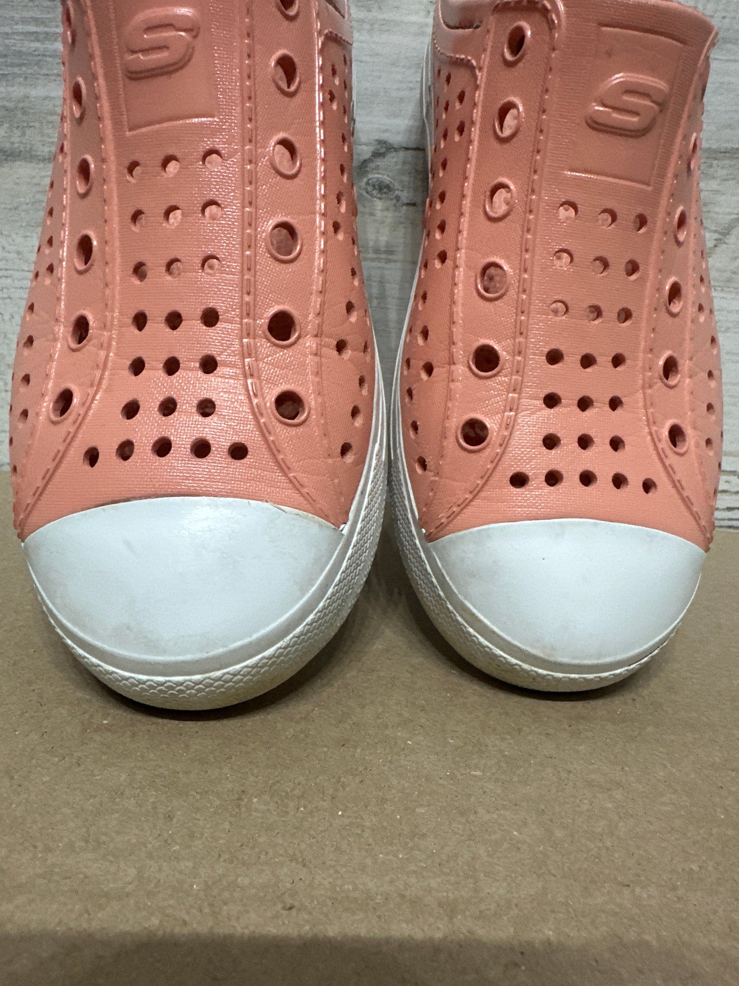 Girls Size Youth 3 Skechers Foamies Slip On Shoes - Good Used Condition