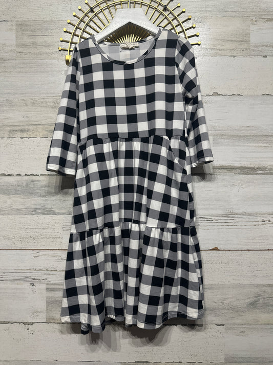 Girls Size 8 Emma & Elsa Black Plaid Dress With Pockets - Very Good Used Condition