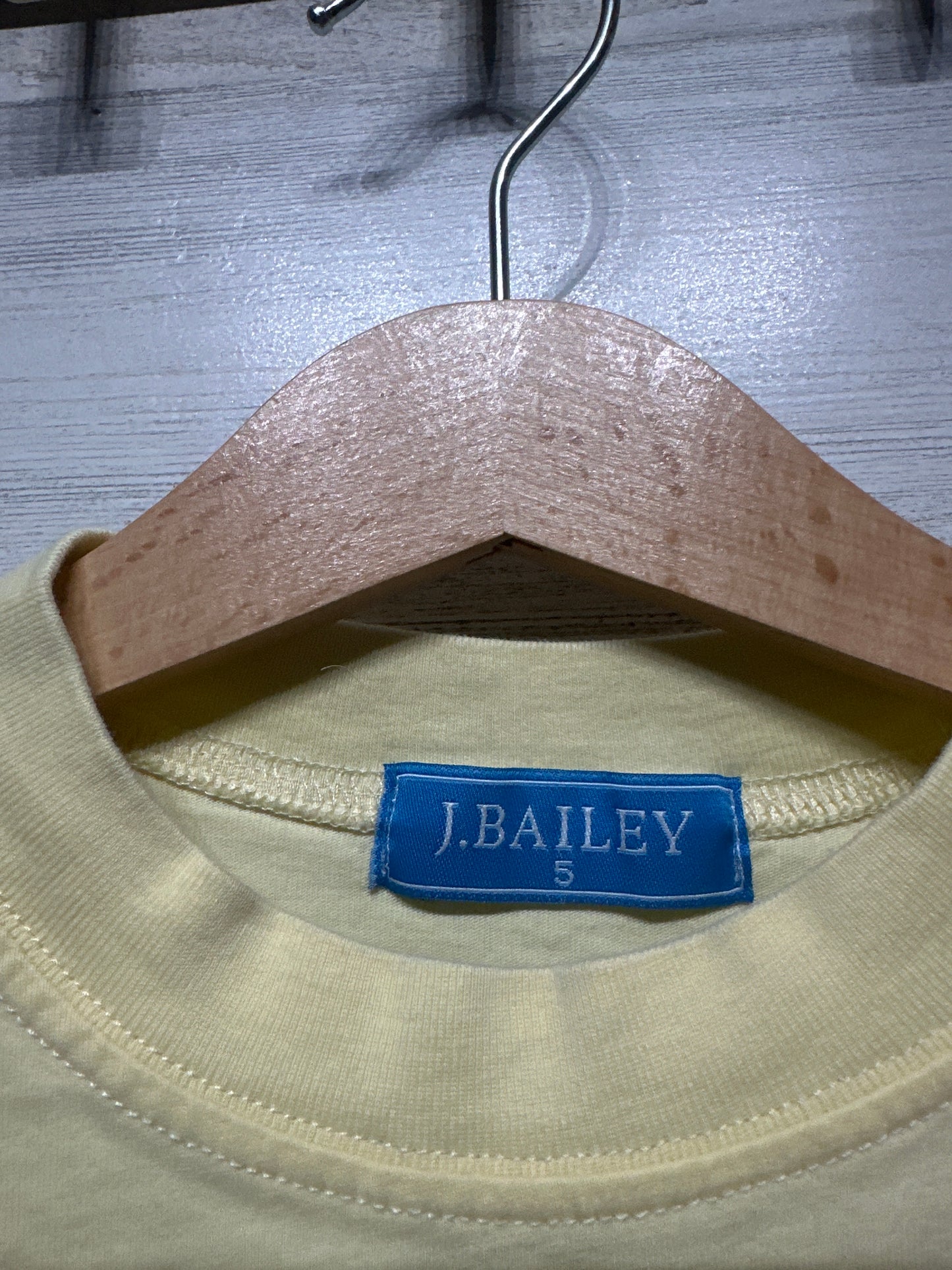 Size 5 J. Bailey Popsicle T-Shirt - Play Condition*