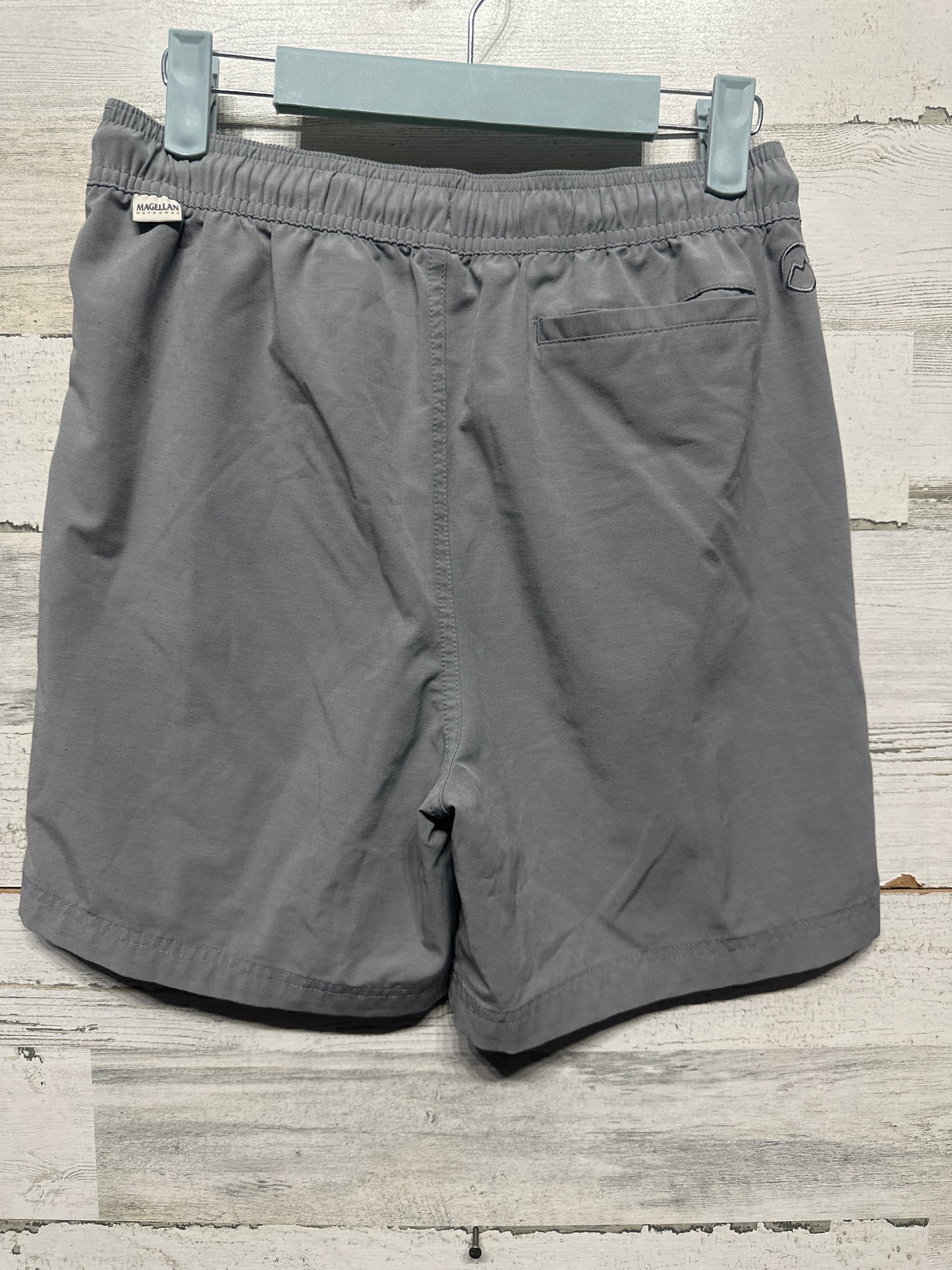 Magellan Fish Gear Boys Large 14-16 Grey Water Repellant Shorts VGUC