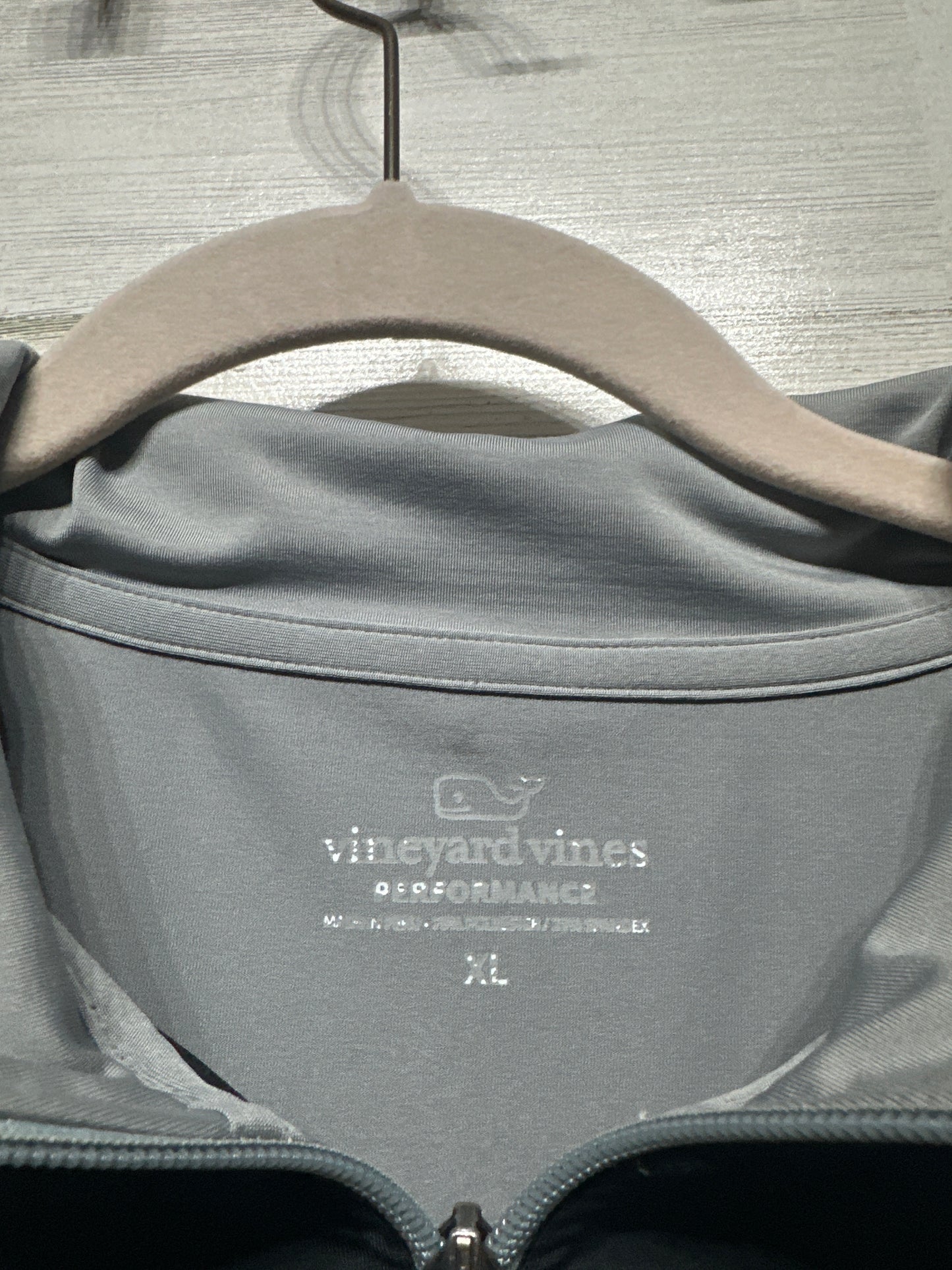 Women's Size XL Vineyard Vines Performance Quarter Zip Pullover - Good Used Condition*