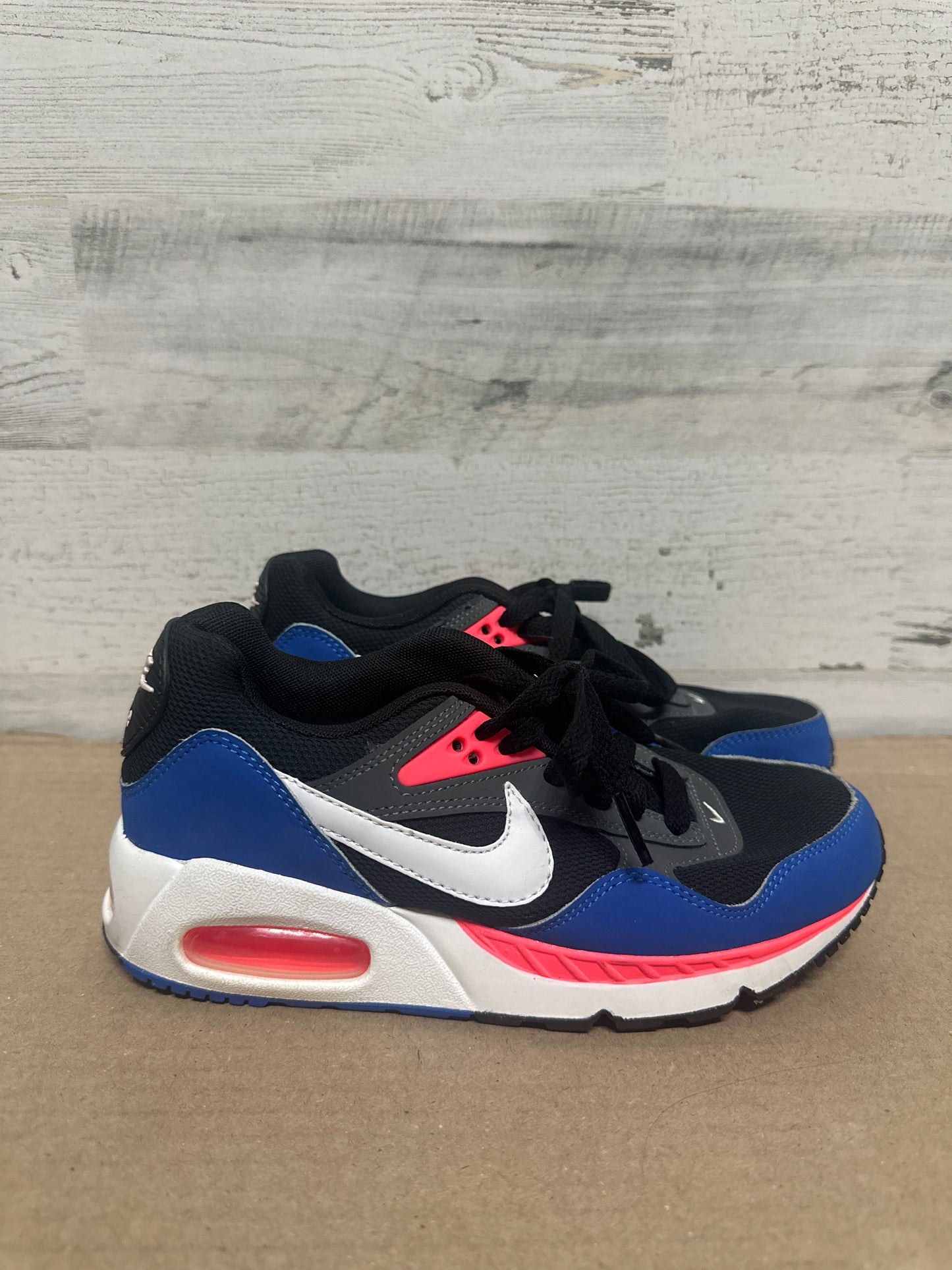 Size 5.5 Nike Air Max Correlate Shoes - Very Good Used Condition