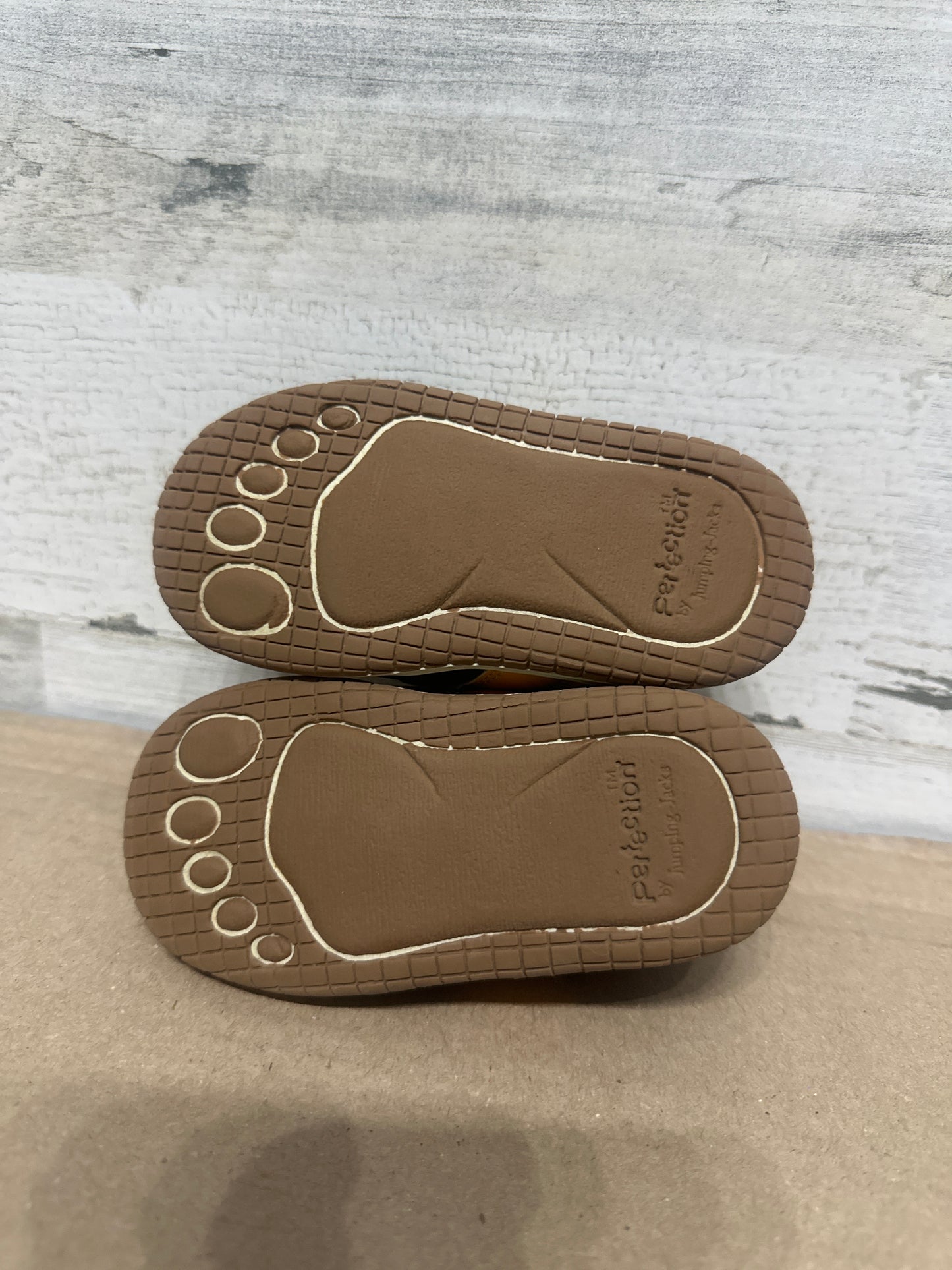 Size 5.5 W (Wide) Toddler Perfection By Jumping Jacks Shoes - Very Good Used Condition