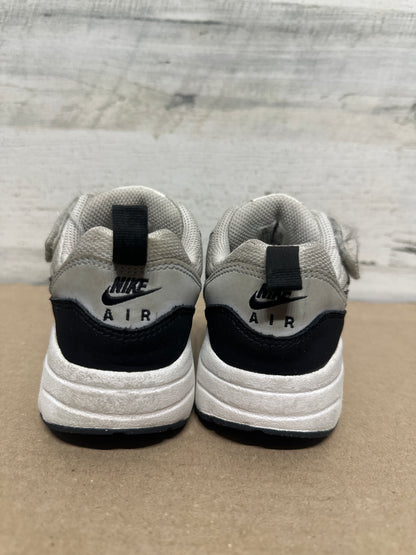Size 12c (Little Kid) Nike Air Shoes - Play Condition*