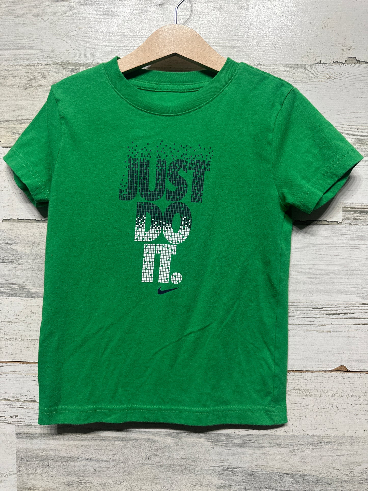 Size 6 (Fits 5-6) Nike Just Do It Green T-Shirt - Good Used Condition*