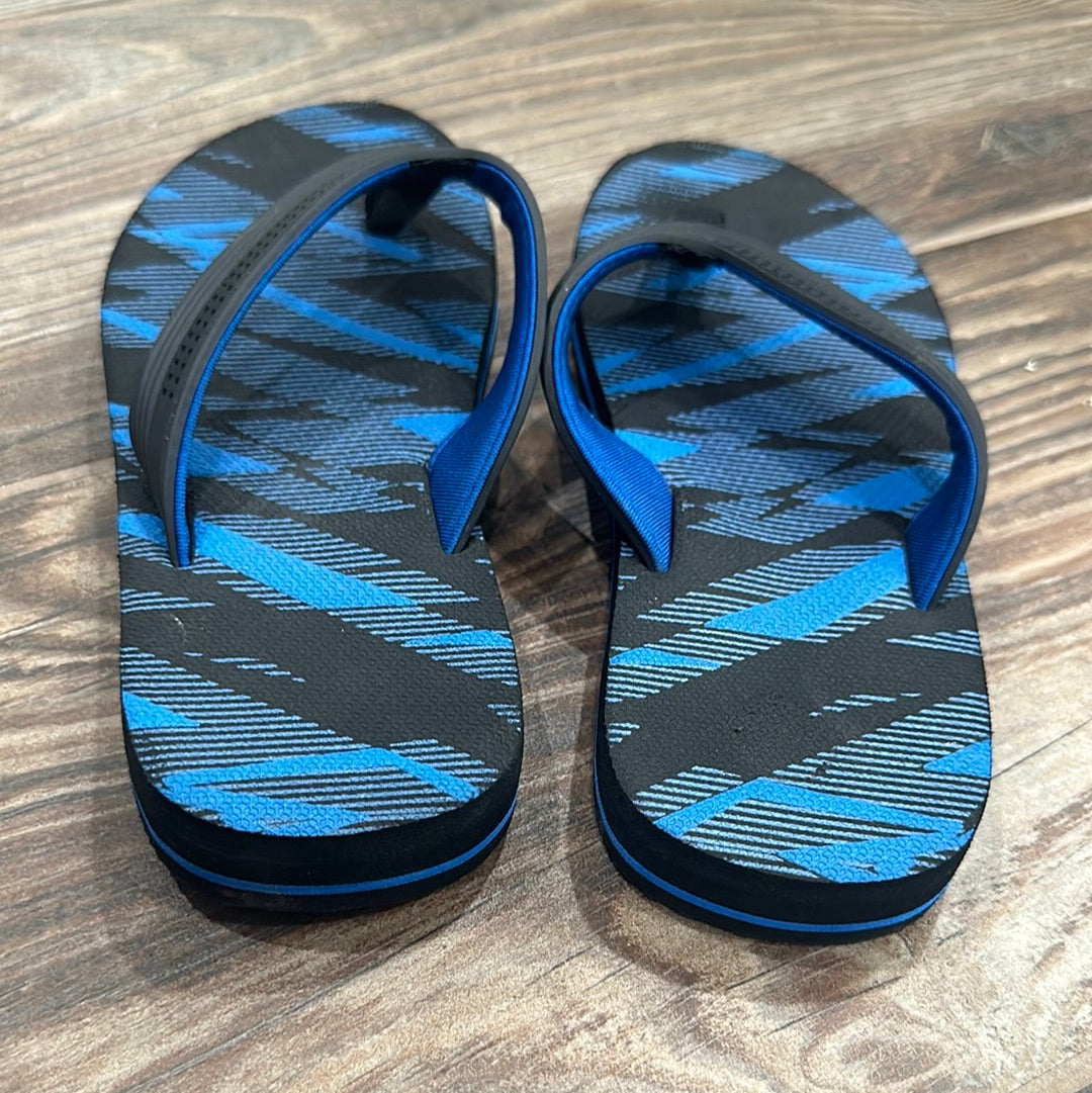 Boys Size 13 (Little Kid) Flip Flops - Good Used Condition