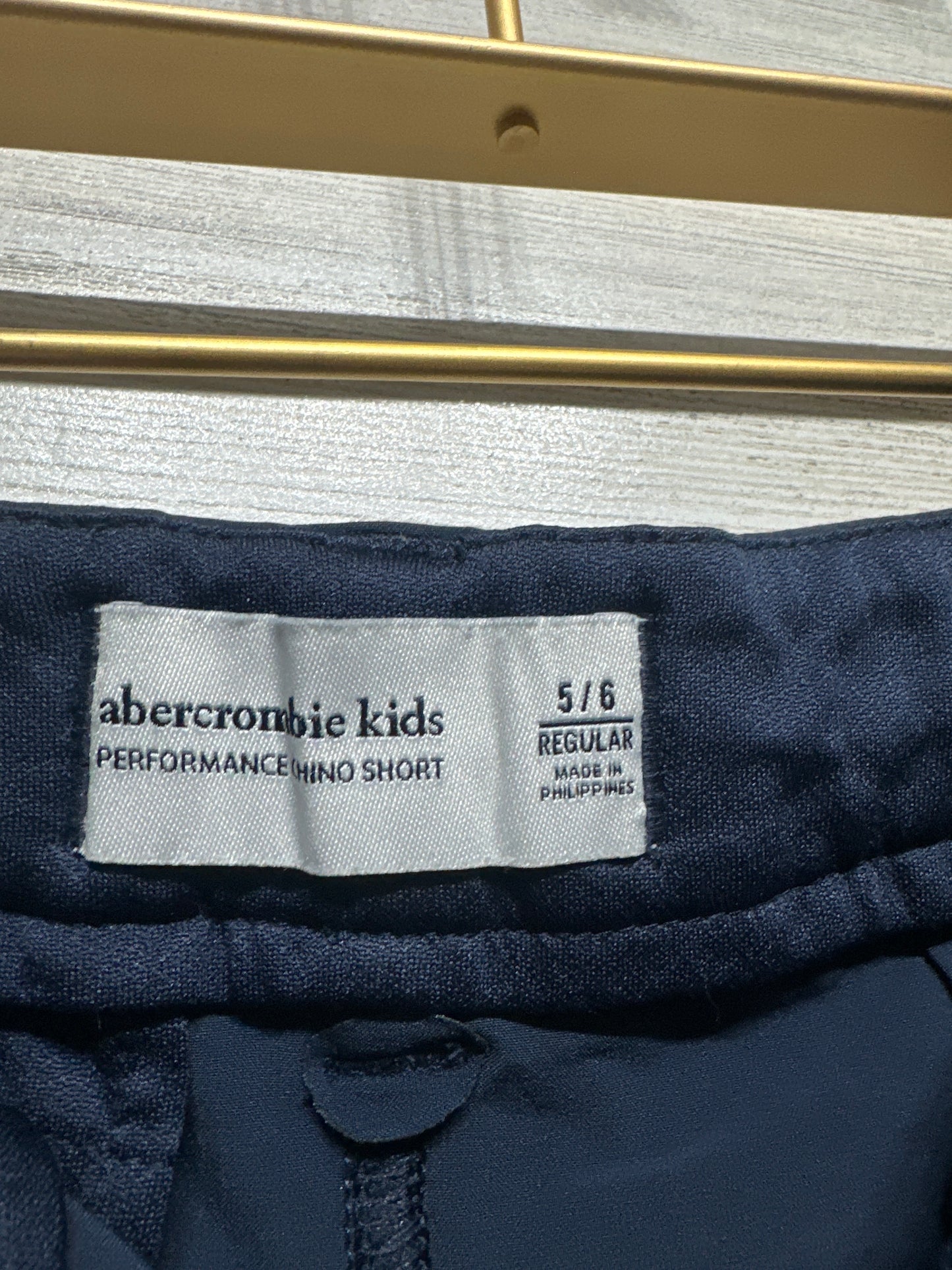 Boys 5/6 Abercrombie Kids Navy Blue Adjustable Waist Performance Shorts - Play Condition*