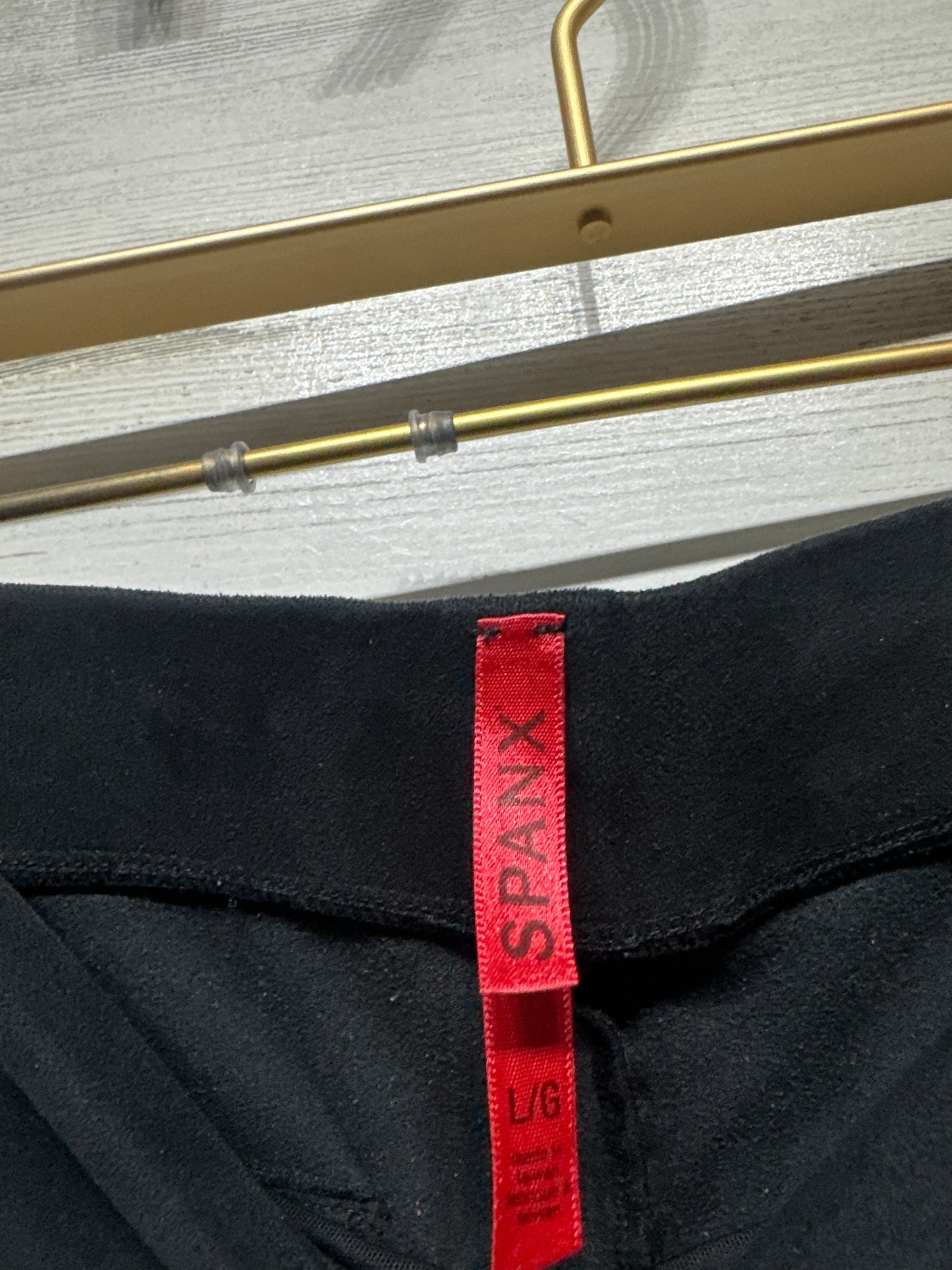 Women's Size Large Spanx Shaping Leggings - Black Faux Suede - Very Good Used Condition